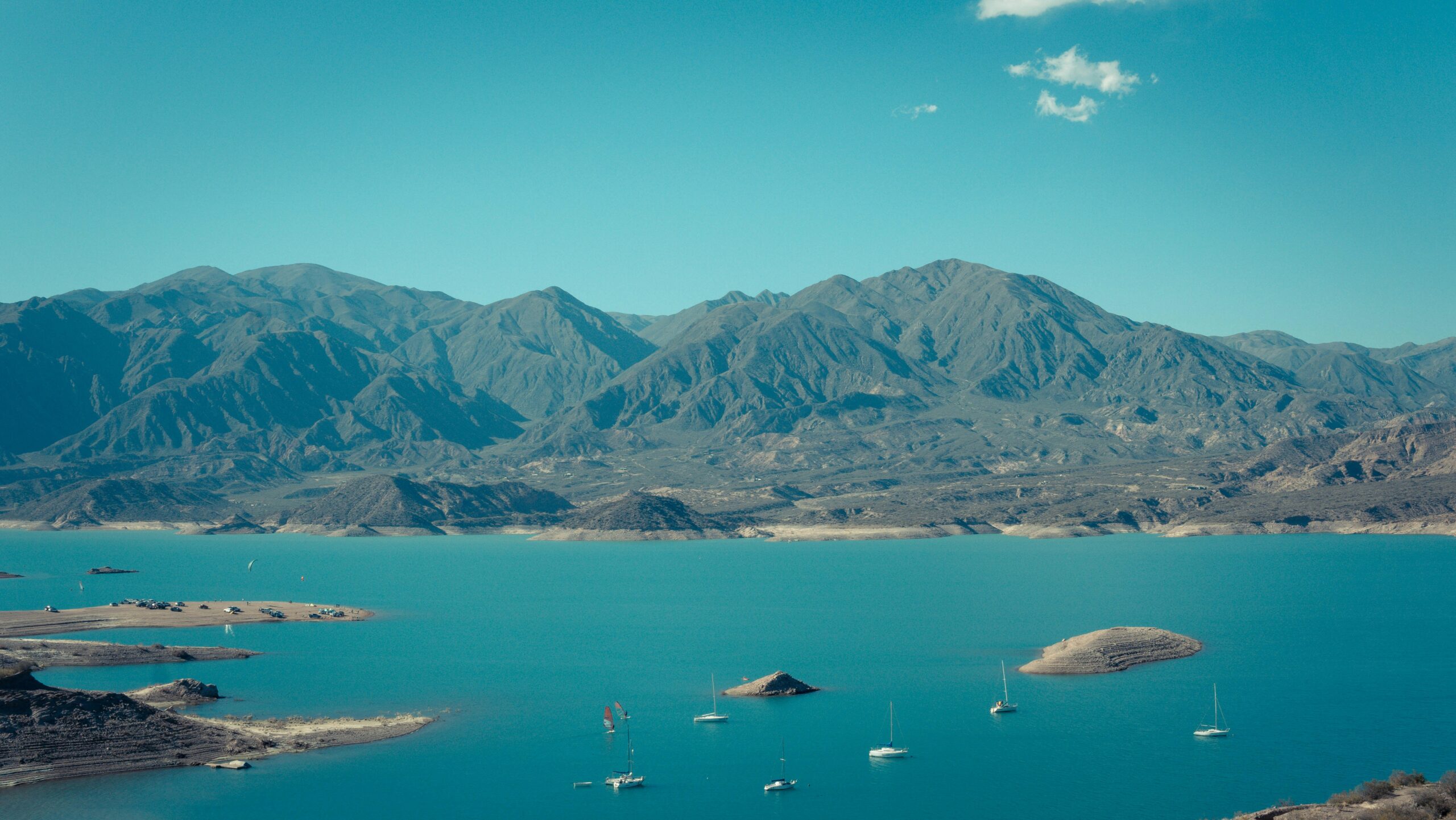 Mendoza: O Coração Vinícola e Aventura dos Andes
